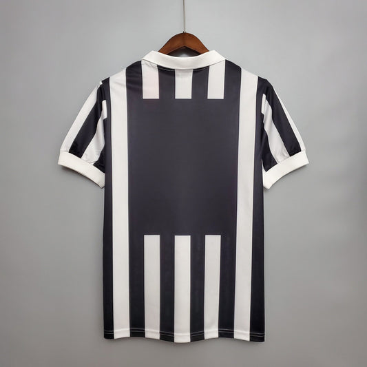 Juventus 1982/1984 Home Retro Kit