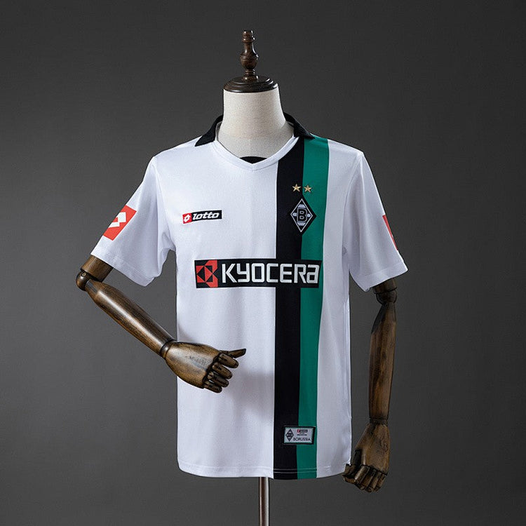 Borussia Mönchengladbach 2008/09 Home Retro Kit front view