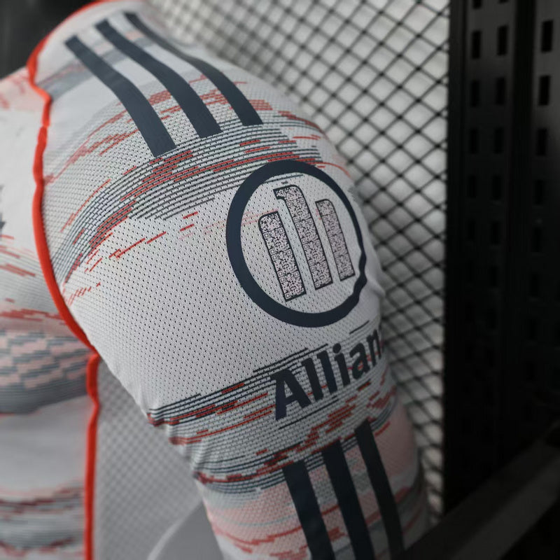 Bayern Munich Away Player Kit 2025/26 Long Sleeve