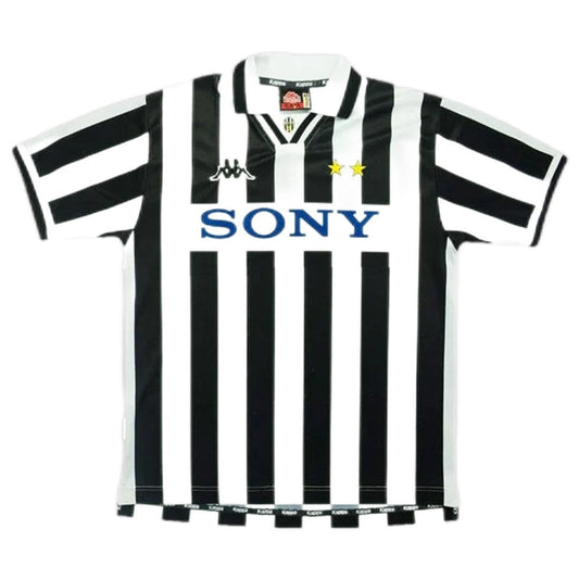 Juventus 1996/1997 Home Retro Kit
