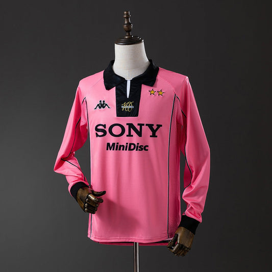 Juventus 1997/1998 Away Long Sleeve Retro Kit