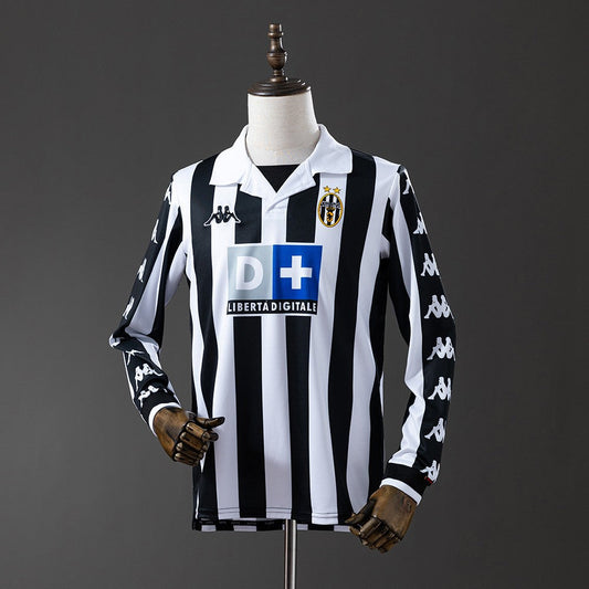 Juventus 1999/2000 Home Long Sleeve Retro Kit