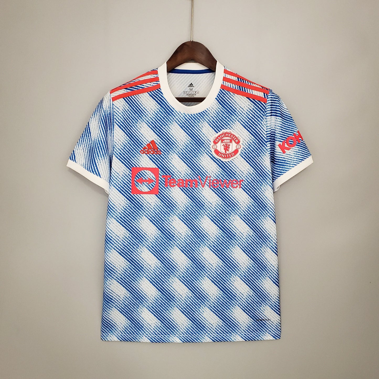 Manchester United 2021/22 Away Retro Kit front view