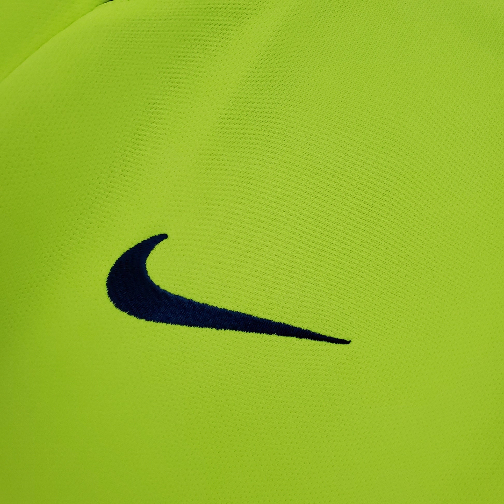 FC Barcelona Retro Away Kit 2005/06 Long Sleeve